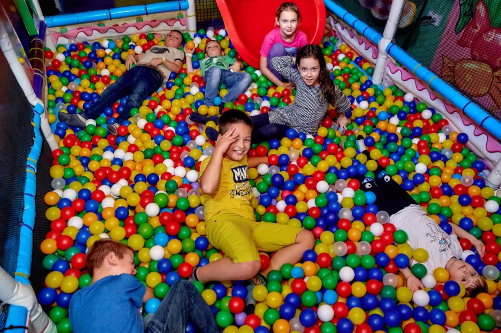 Городской лагерь дневного пребывания в Карамельке